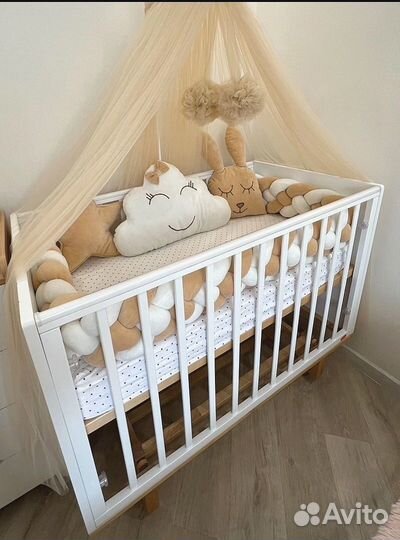 Бортик - косичка в кроватку на заказ