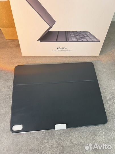 Apple SMART keyboard folio iPad pro 12.9