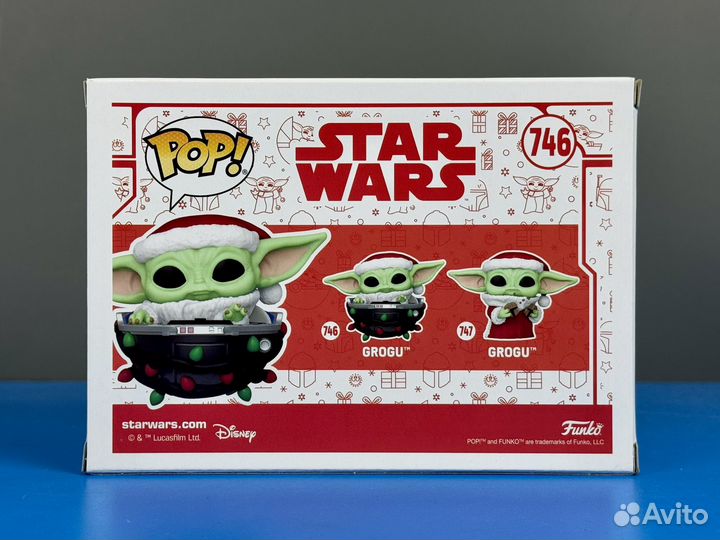 Funko Pop Star Wars 746 Grogu w/ Santa Hat in Pram