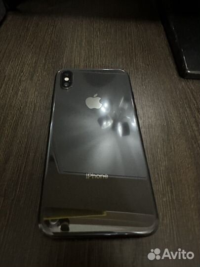 iPhone Xs, 64 ГБ