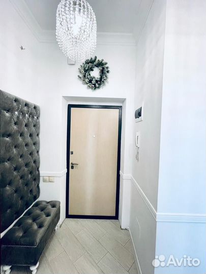 Вешалка настенная мягкая банкетки 2 шт