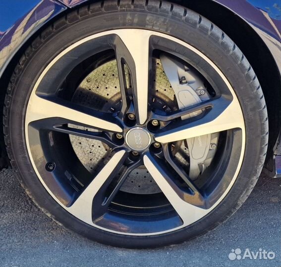 Комплект оригинальных колёс от audi rs7