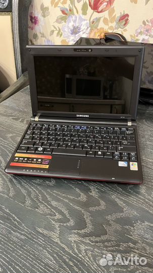 Нетбук Samsung NP N110