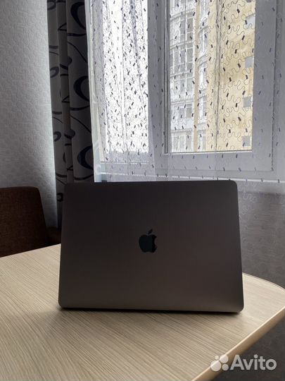 Apple MacBook Pro 13 2017 8g 128 i5