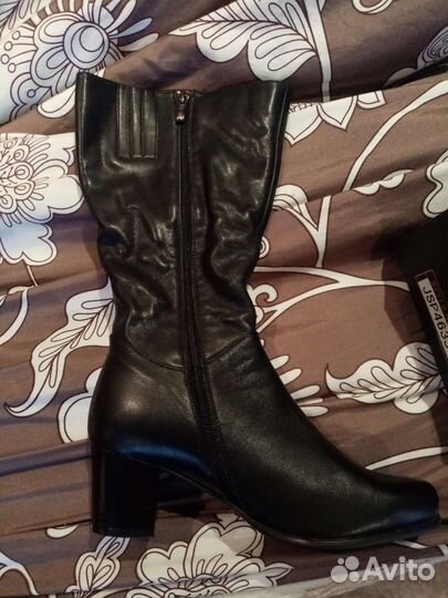 Ботинки женские 39 размер новые