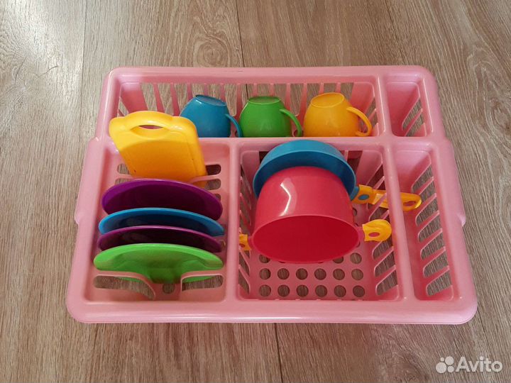 Детские игрушки, сушилка для посуды