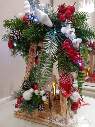 Декоративный новогодний фонарь