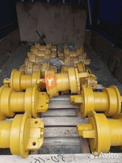 Каток поддерживающий Komatsu PC75UU-2 C4012000S00