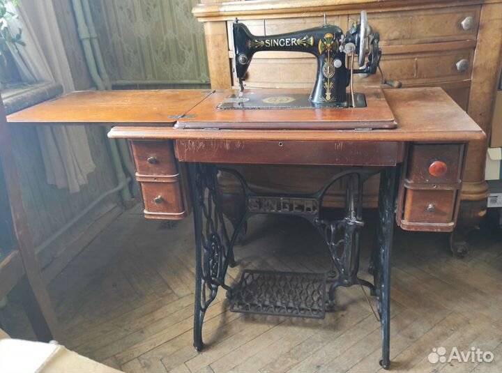 Швейная машина Singer 1914 со станиной и столом