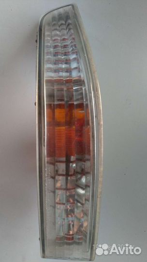 Повторитель в бампер Toyota Mark II