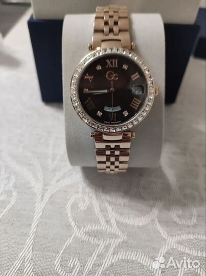 Новые Швейцарские часы женские GC Guess