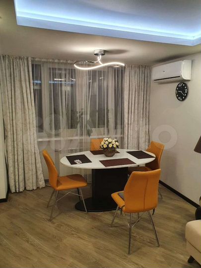 2-к. квартира, 52 м², 3/5 эт.