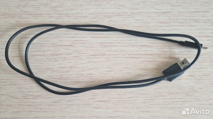 Кабель micro usb. Есть три штуки разной длины