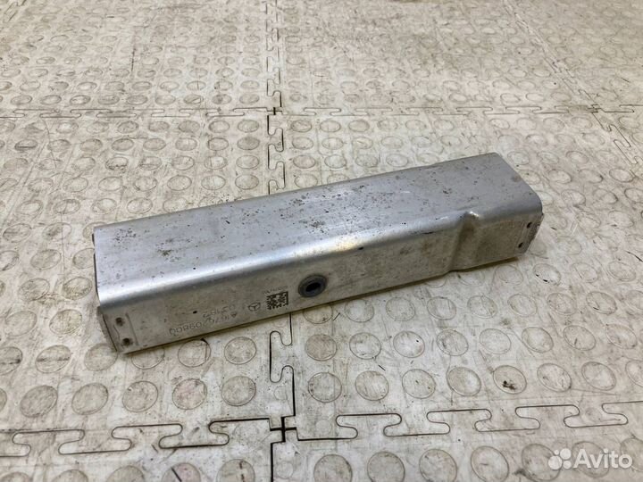 Кронштейн усилителя передний Mercedes-Benz