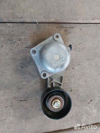 Натяжные ролики на форд Эксплорер