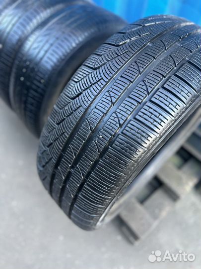 Pirelli Winter Sottozero 240 Serie II 245/45 R19 102V