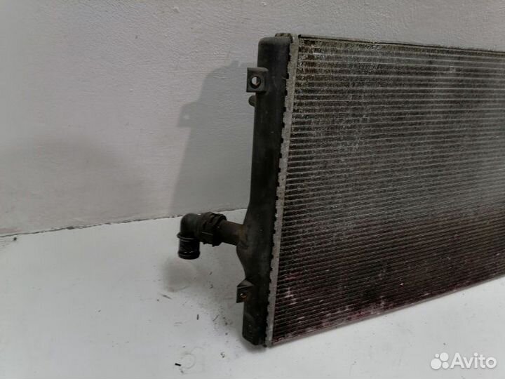 Радиатор двс Volkswagen Passat B7 1.6 TDI 2010
