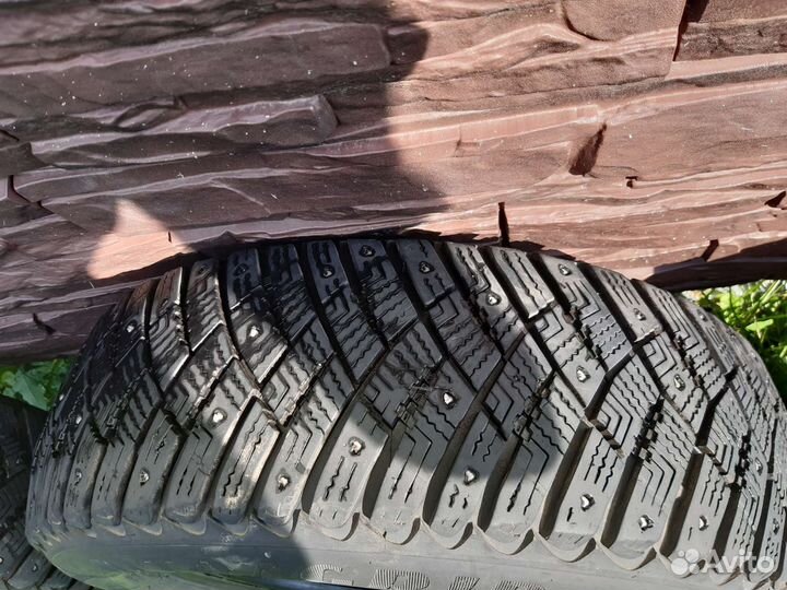 Goodyear Ultragrip Ice Arctic 185/65 R15 88T