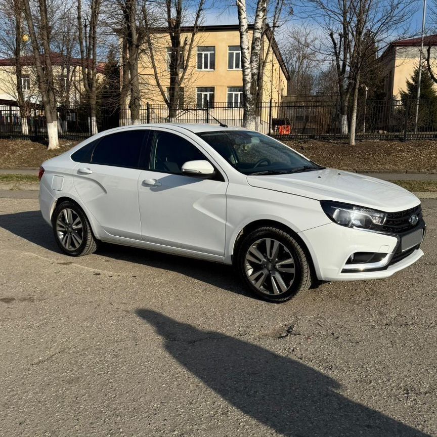 Купить 🚘 ВАЗ (LADA) Vesta с пробегом от 650 000 ₽ в