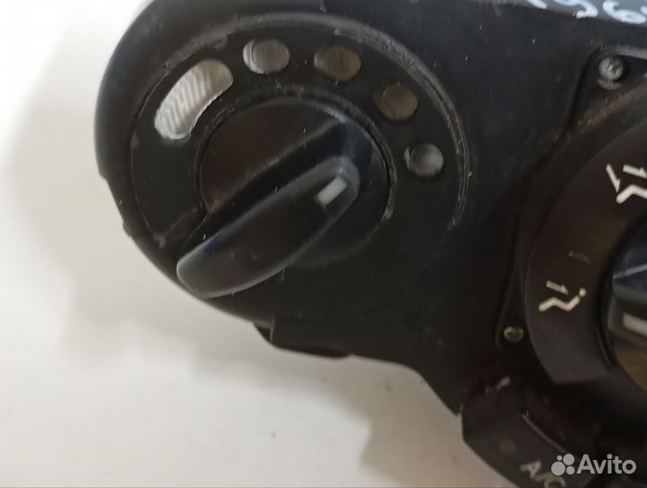 Блок управления отопителем Chevrolet Lacetti 2003