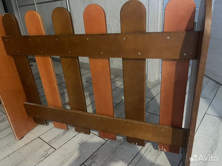 Забор в проем двери или на лестницу