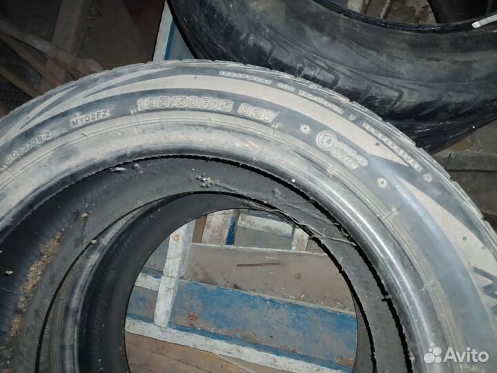 Bridgestone MY-02 Sporty Style 195/50 R15