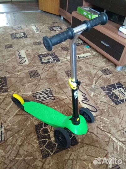 Продам детский самокат