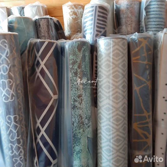 Ковер в современный интерьер. Новый, безворсовый