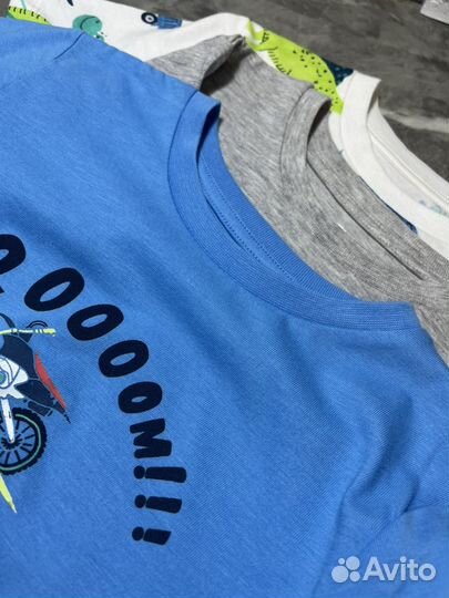 Набор футболок c&a