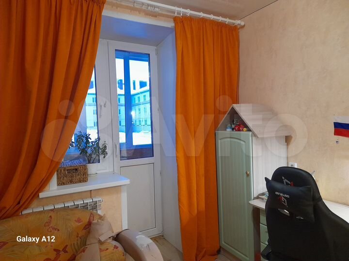 3-к. квартира, 60 м², 1/3 эт.