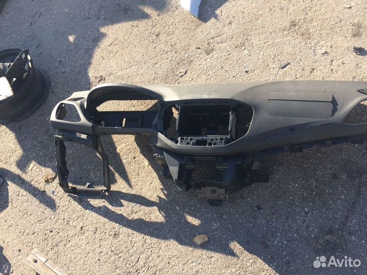 Панель торпедо vesta