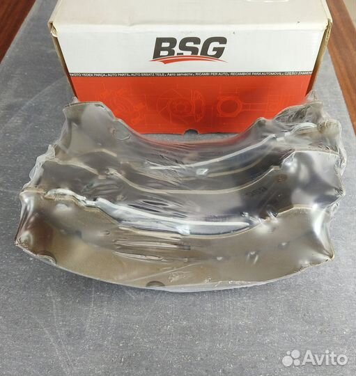 Колодки задние барабанные LDV Максус