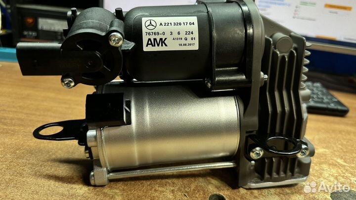 Компрессор Мерседес w221 a2213201704 Новый