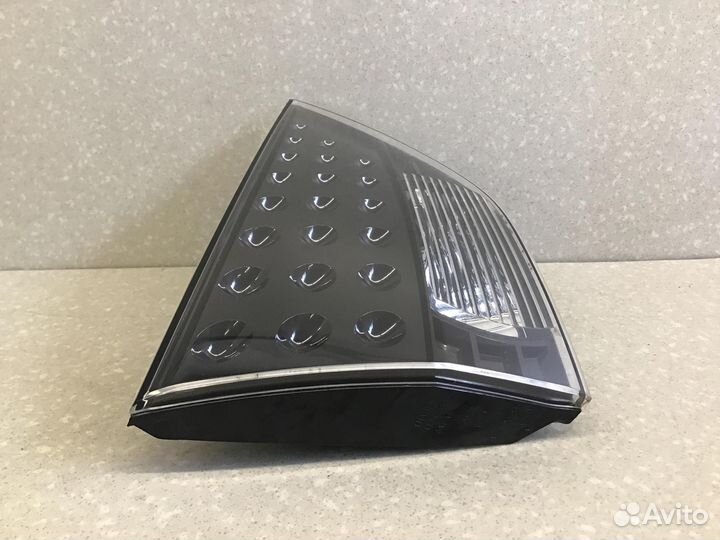 Фонарь задний внутренний левый Mitsubishi Outlande