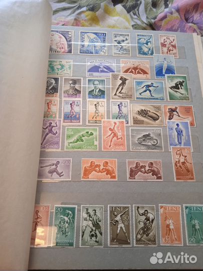 Альбом с марками. Собаки и Кошки