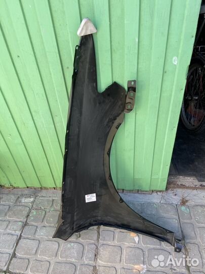 Крыло переднее левое Рено Каптур
