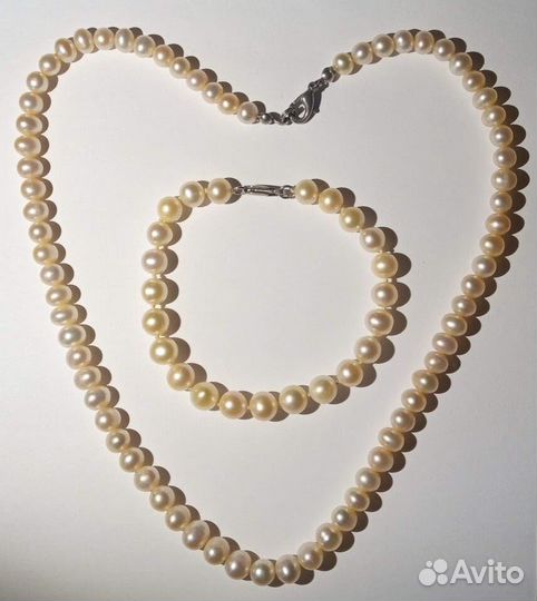 Комплект из жемчужного ожерелья и браслета