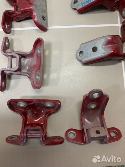 Петля двери левая Hyundai Creta 1.6 G4FG W554116