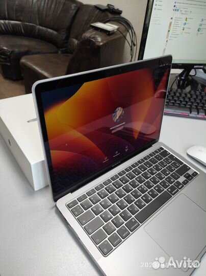 Macbook air 13 2022год