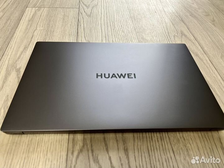Huawei Matebook d16 Ryzen5/8/512