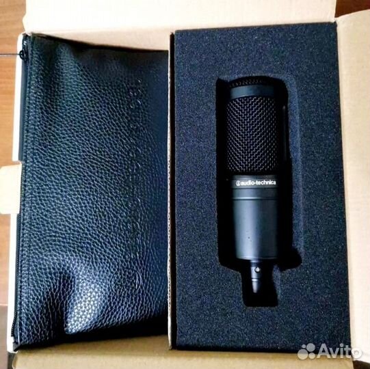 Микрофон Audio-Technica AT2020