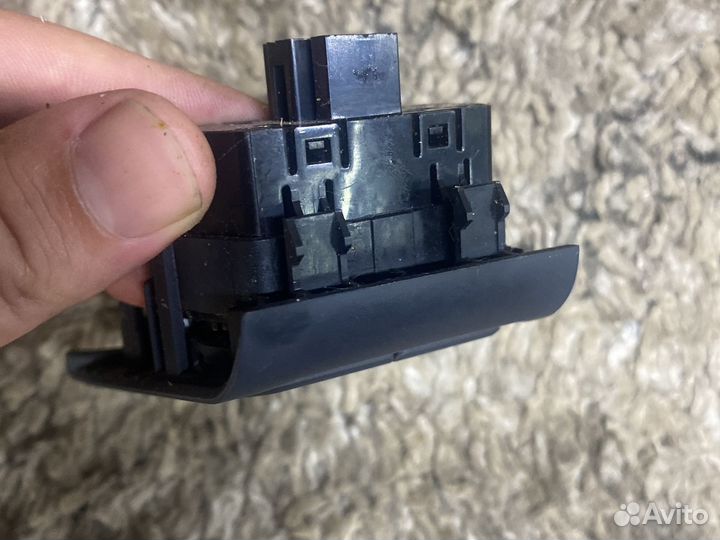 Kia rio 3 кнопки обогрева сидений