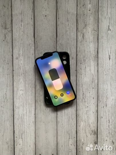 iPhone 11 Pro, 64 ГБ