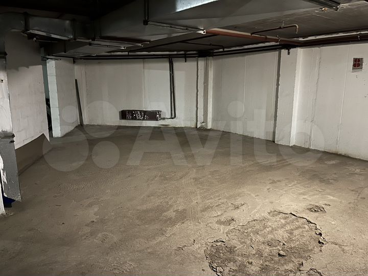 Машиноместо, 24 м²