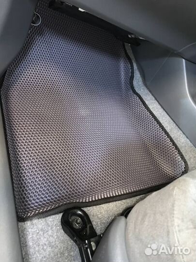 Eva ева эва коврики на Toyota Prius в Хабаровске