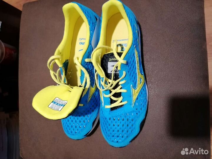 Кроссовки (марафонки) mizuno
