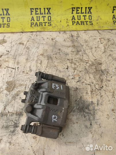 Суппорт передний правый Honda Civic Ferio (es1) 2