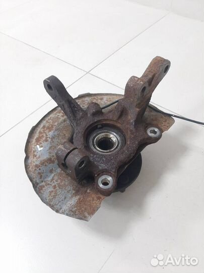 Кулак поворотный передний левый Mitsubishi Outland