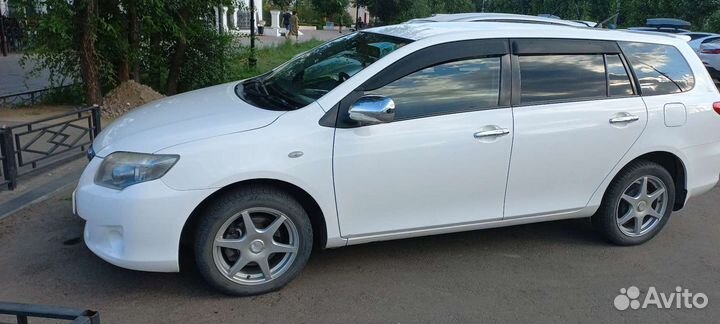 Toyota Corolla Fielder 1.5 CVT, 2010, 225 600 км