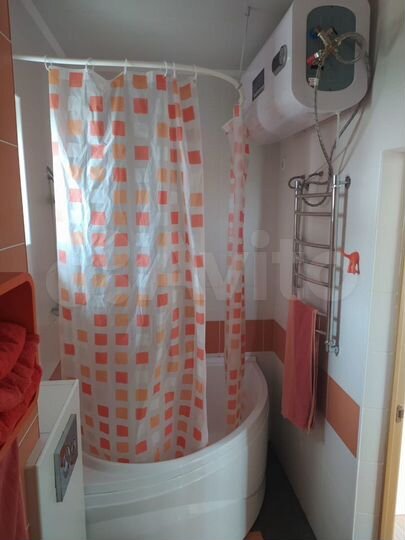 Комната 18 м² в 3-к., 2/2 эт.